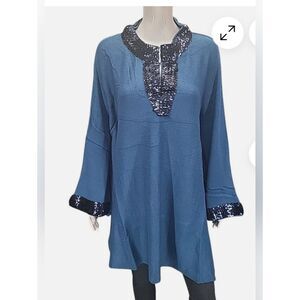 NWT Antthony Original L blue sweater, poncho, sequins